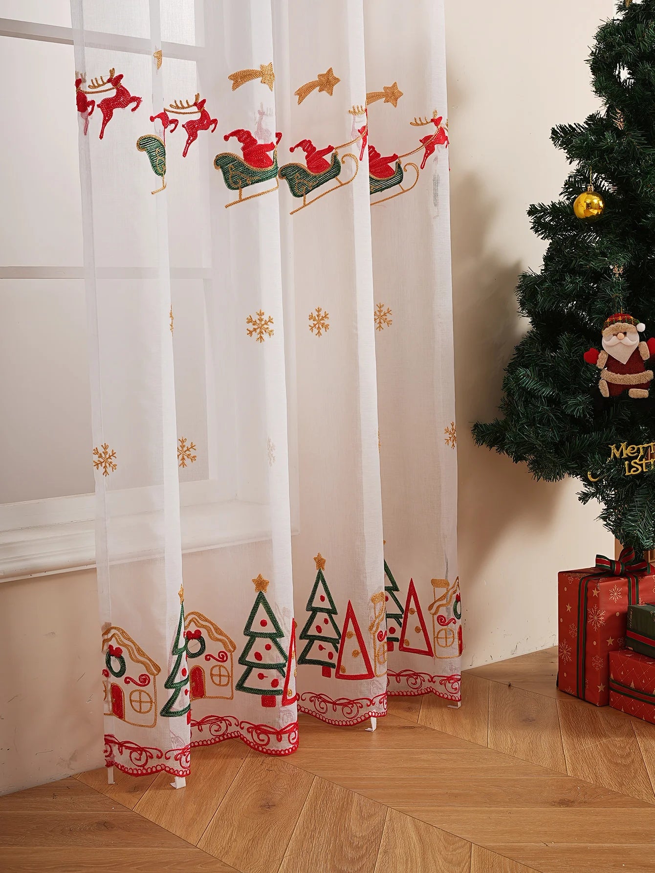 reindeer sleigh window decor
